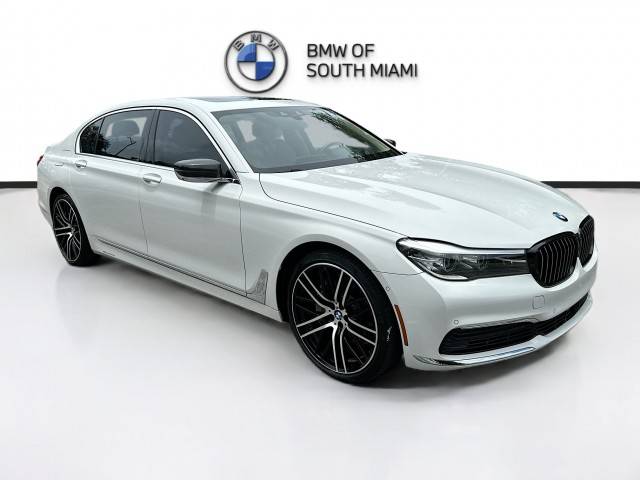 2019 BMW 7 Series 740i RWD photo