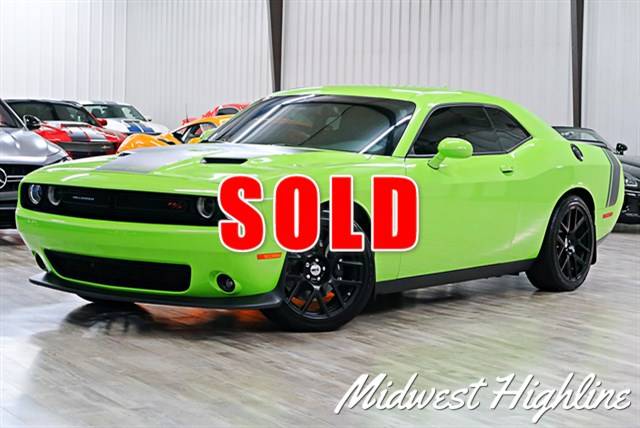 2015 Dodge Challenger R/T Scat Pack RWD photo