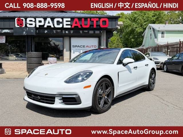 2018 Porsche Panamera 4 AWD photo