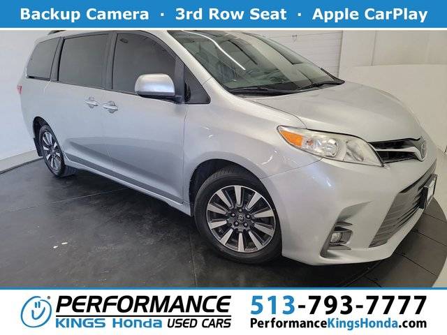 2019 Toyota Sienna XLE AWD photo