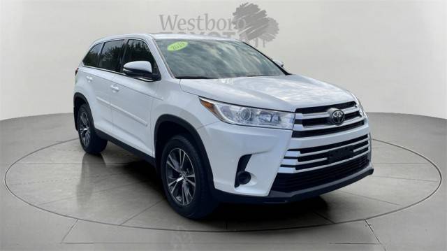 2019 Toyota Highlander LE AWD photo