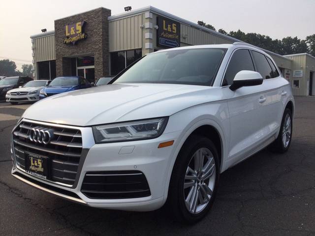 2018 Audi Q5 Tech Premium Plus AWD photo