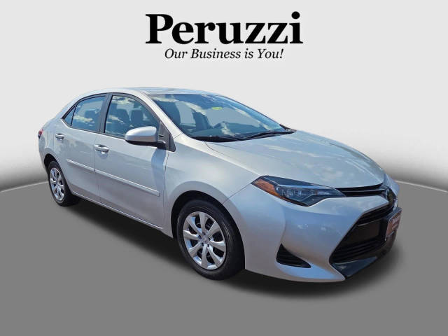 2019 Toyota Corolla LE FWD photo