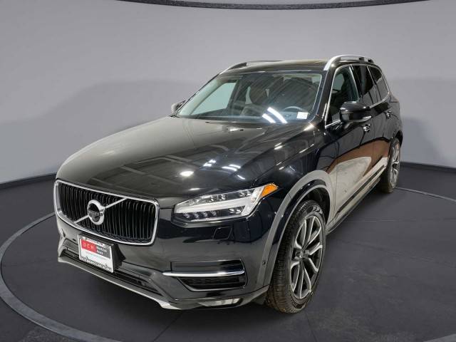 2019 Volvo XC90 Momentum AWD photo