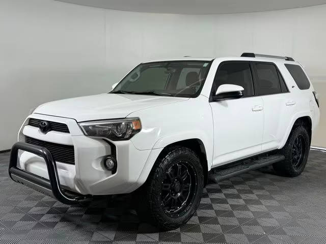 2019 Toyota 4Runner SR5 RWD photo