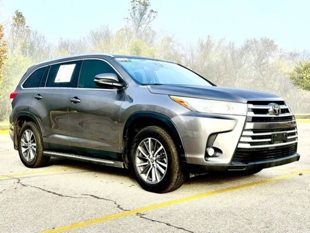 2019 Toyota Highlander XLE FWD photo