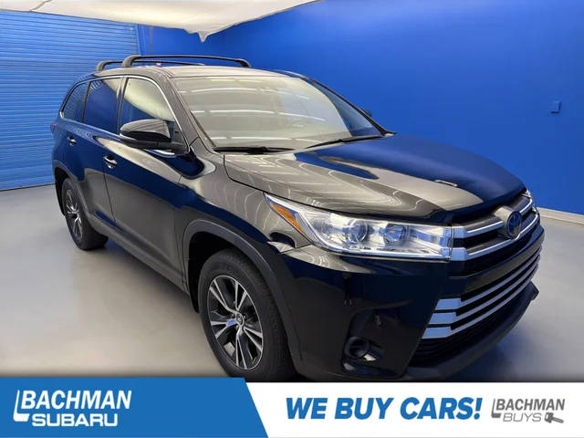2019 Toyota Highlander LE FWD photo