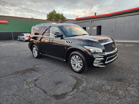 2017 Infiniti QX80 4WD photo