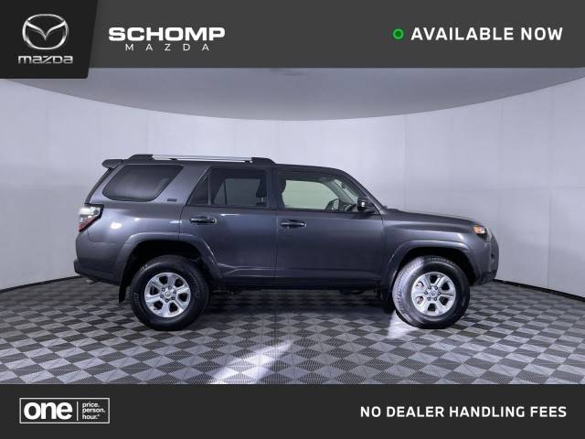 2019 Toyota 4Runner SR5 4WD photo