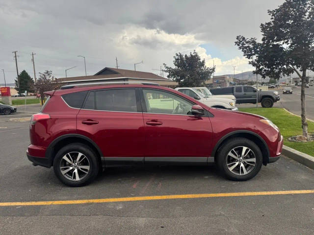 2018 Toyota RAV4 XLE AWD photo