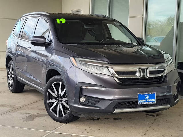 2019 Honda Pilot Touring 7-Passenger FWD photo