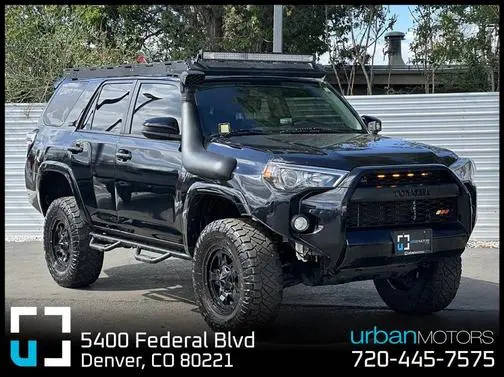 2019 Toyota 4Runner SR5 4WD photo