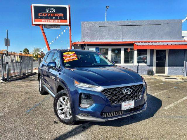 2019 Hyundai Santa Fe SE FWD photo