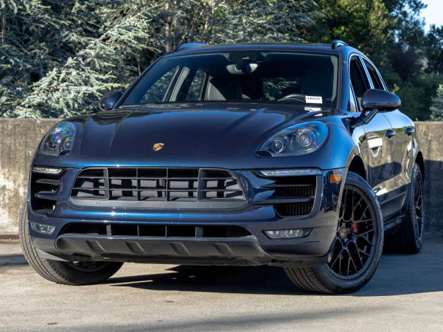 2018 Porsche Macan GTS AWD photo