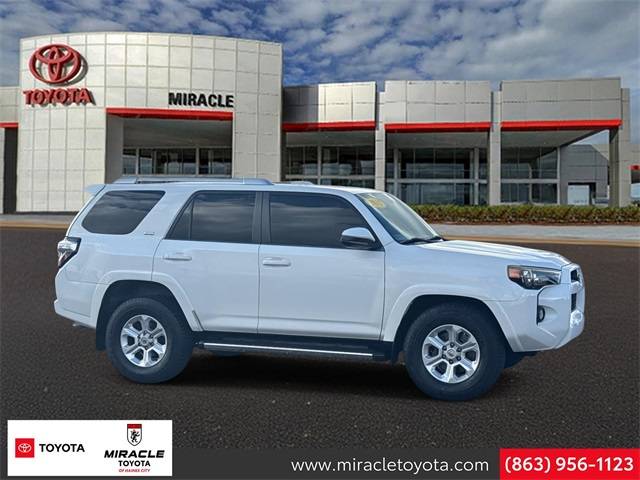 2015 Toyota 4Runner SR5 RWD photo