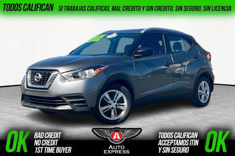 2018 Nissan Kicks S FWD photo