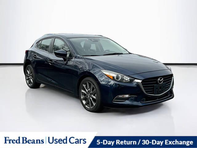 2018 Mazda 3 Touring FWD photo