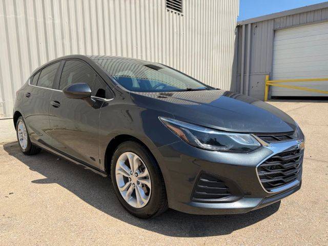 2019 Chevrolet Cruze LT FWD photo