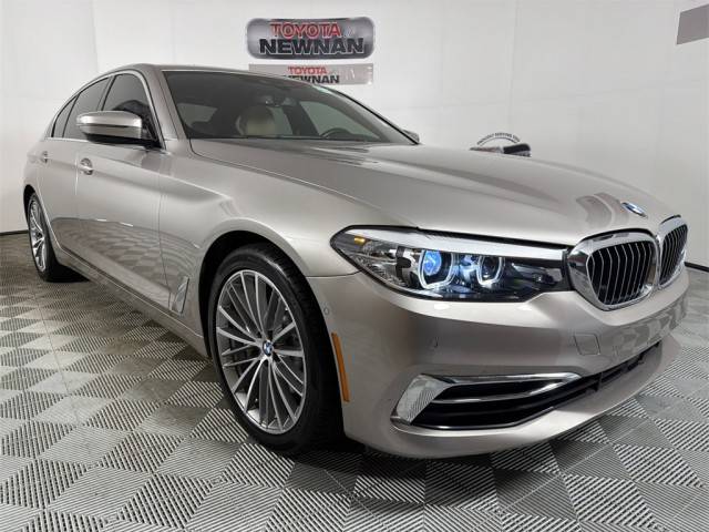 2019 BMW 5 Series 540i RWD photo