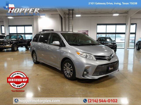 2018 Toyota Sienna XLE FWD photo