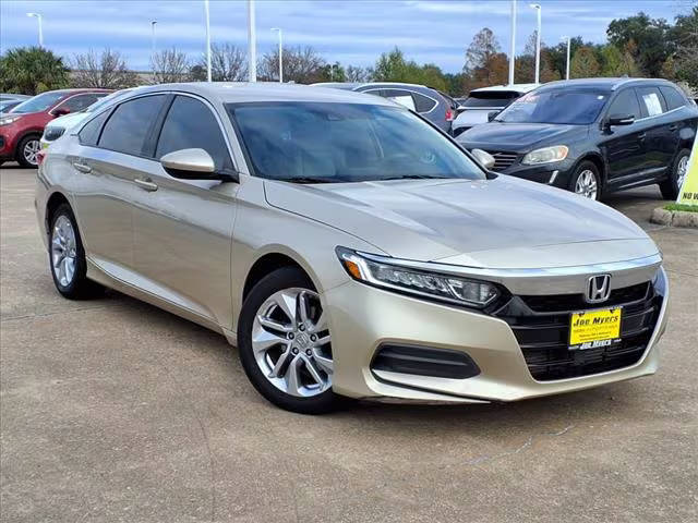 2019 Honda Accord LX 1.5T FWD photo