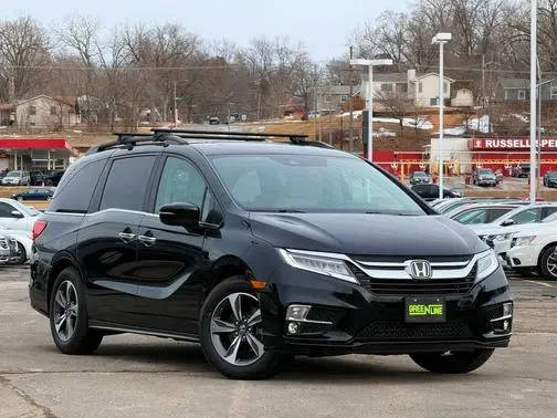 2019 Honda Odyssey Touring FWD photo