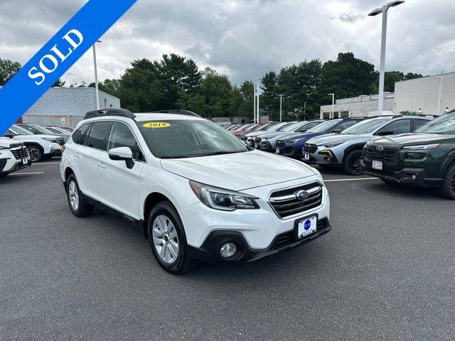 2019 Subaru Outback Premium AWD photo