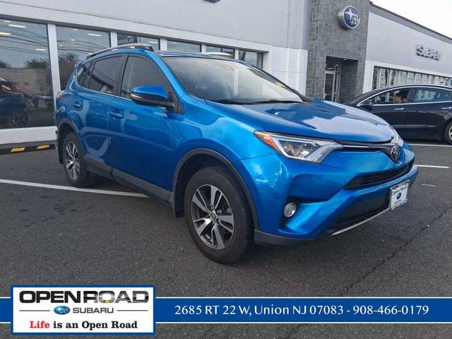 2018 Toyota RAV4 XLE AWD photo