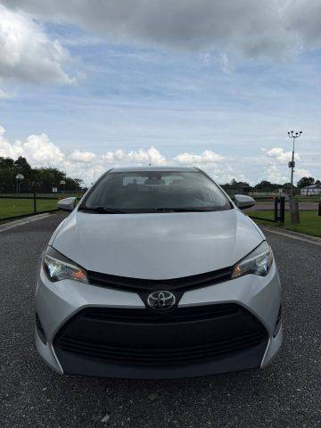 2019 Toyota Corolla LE FWD photo
