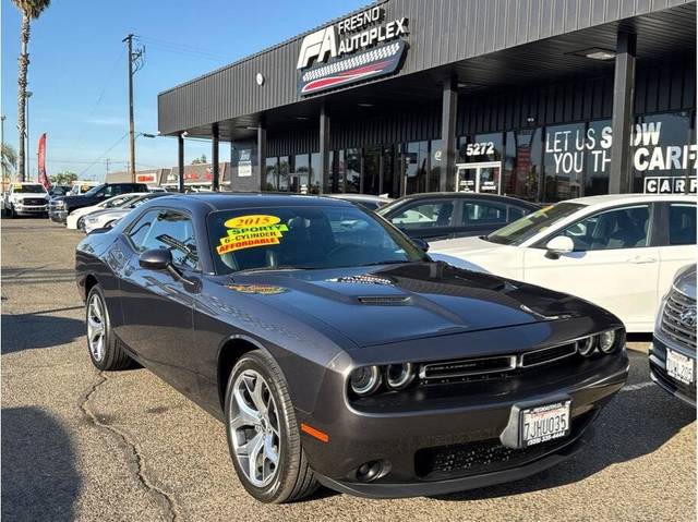 2015 Dodge Challenger SXT Plus RWD photo