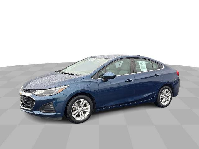 2019 Chevrolet Cruze LT FWD photo