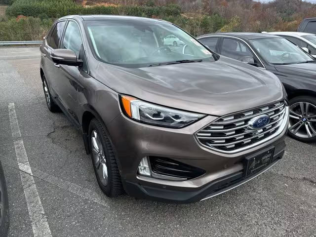 2019 Ford Edge Titanium AWD photo