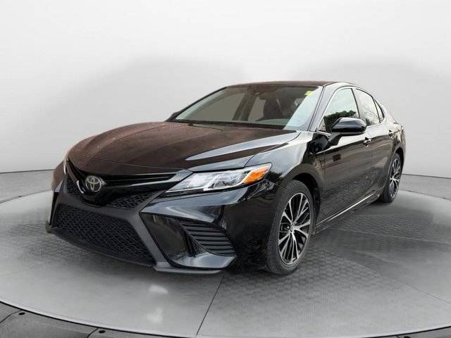 2019 Toyota Camry SE FWD photo