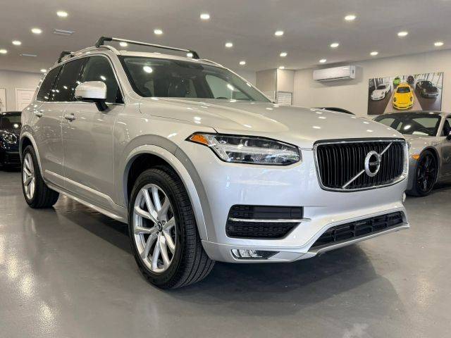 2019 Volvo XC90 Momentum FWD photo