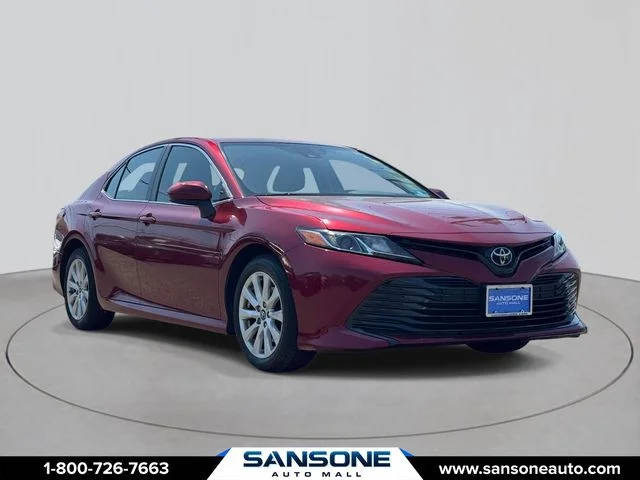 2019 Toyota Camry LE FWD photo