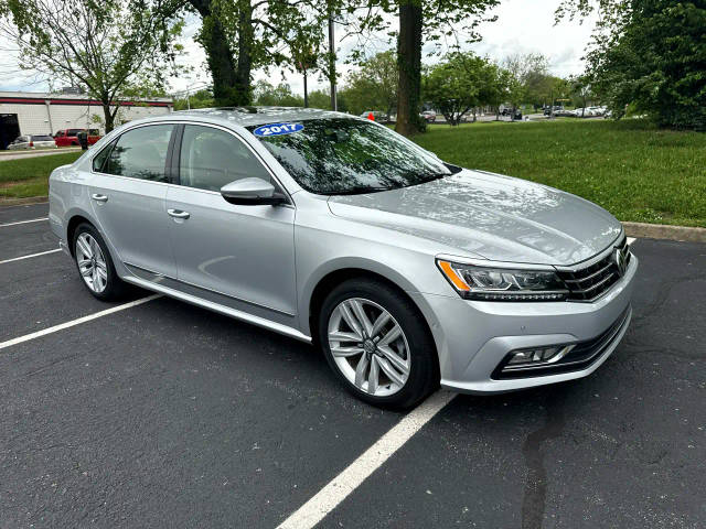2017 Volkswagen Passat 1.8T SEL Premium FWD photo