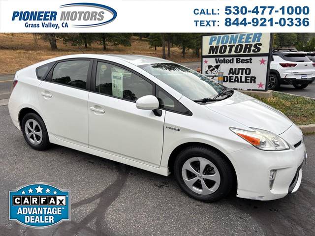 2015 Toyota Prius Two FWD photo