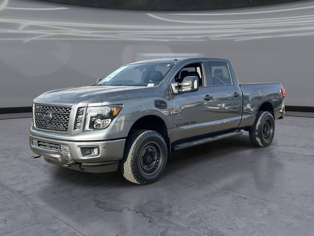 2019 Nissan Titan XD SL 4WD photo