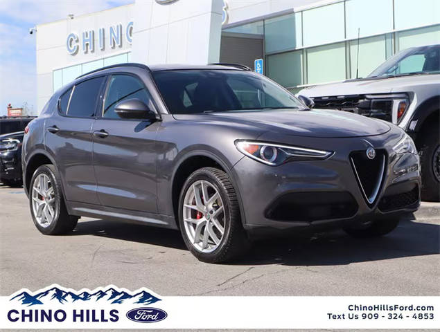 2019 Alfa Romeo Stelvio Sport RWD photo