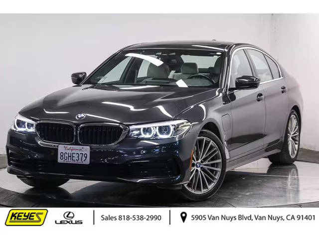 2019 BMW 5 Series 530e iPerformance RWD photo