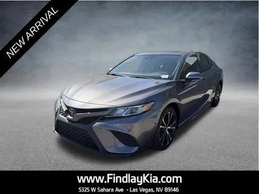 2019 Toyota Camry SE FWD photo