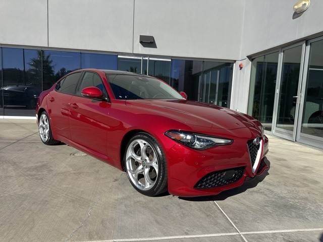 2019 Alfa Romeo Giulia Ti Sport RWD photo