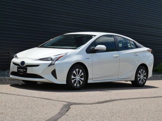 2018 Toyota Prius One FWD photo