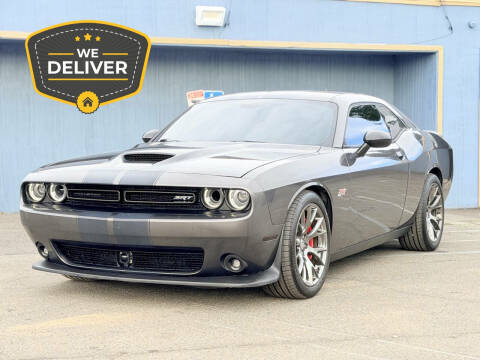 2015 Dodge Challenger SRT 392 RWD photo