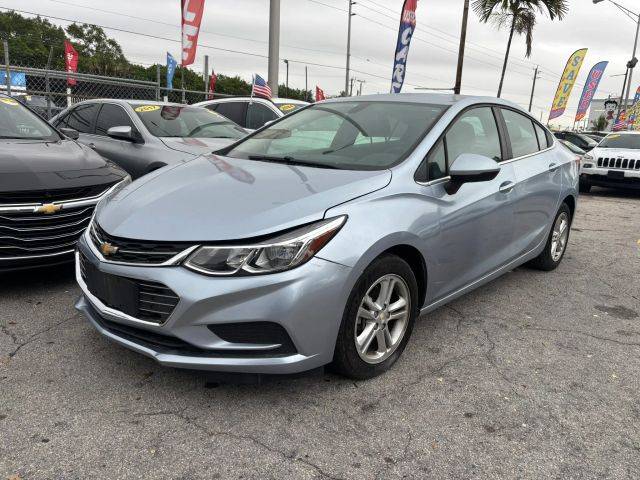 2018 Chevrolet Cruze LT FWD photo
