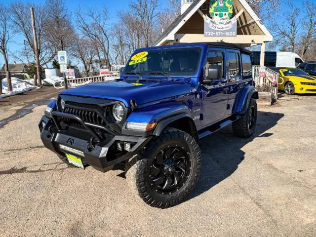 2019 Jeep Wrangler Unlimited Sahara 4WD photo