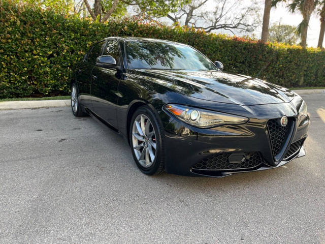 2019 Alfa Romeo Giulia Ti RWD photo