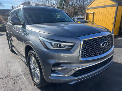 2018 Infiniti QX80  4WD photo