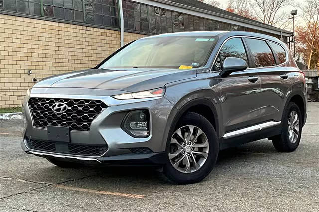 2019 Hyundai Santa Fe SE AWD photo