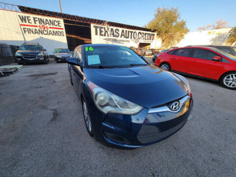 2016 Hyundai Veloster  FWD photo